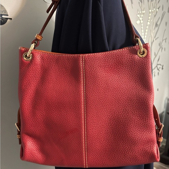 Dooney & Bourke Red Pebble Leather Shoulder Bag – Magnetic Closure - Picture 3 of 10